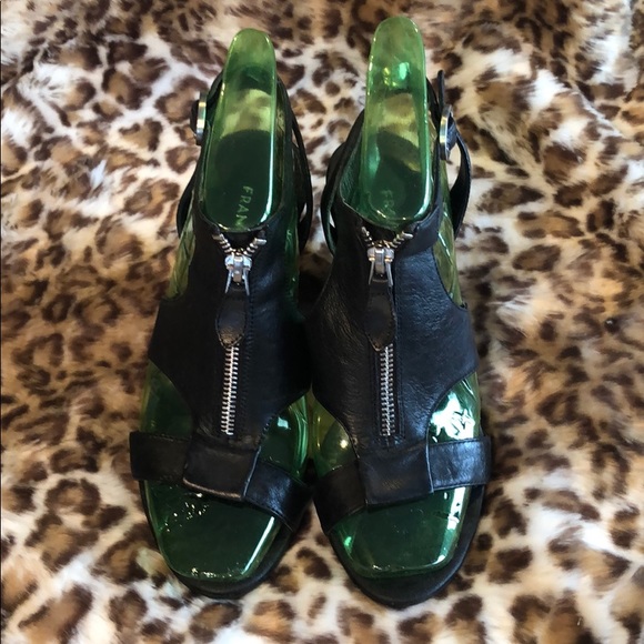 Franco Sarto Black 6M Sandals - Picture 2 of 8